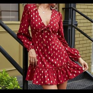 Burgundy and Gold print with knot detail in front